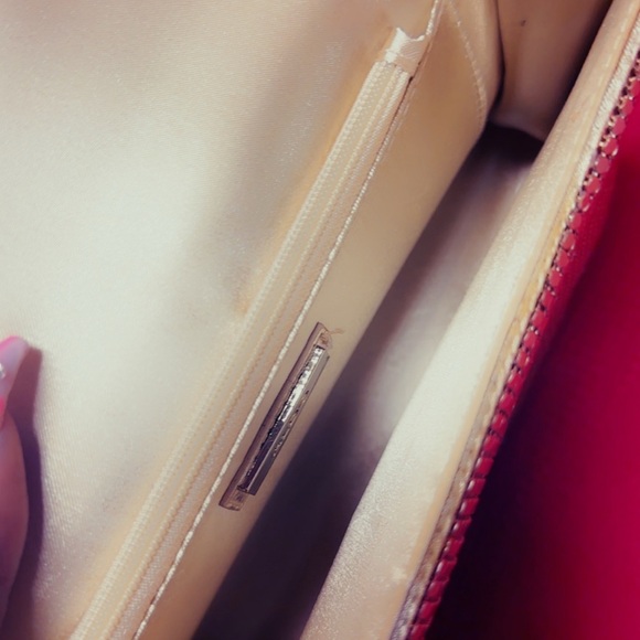 EUC ALDO Gold Clutch - Picture 14 of 16